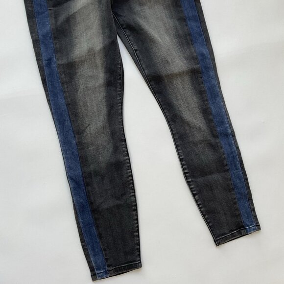 Guess Women’s High Rise Skinny Jeans Cropped Leg W/Blue Tuxedo Striped Size 28 - Picture 2 of 11